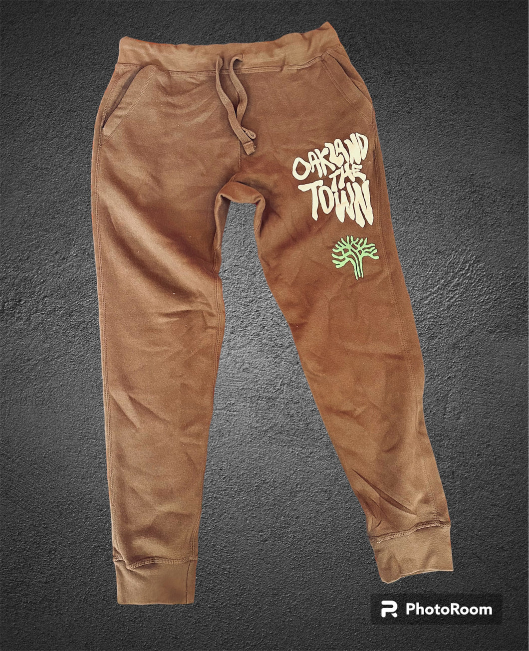 OAKLAND THE TOWN “JOGGERS